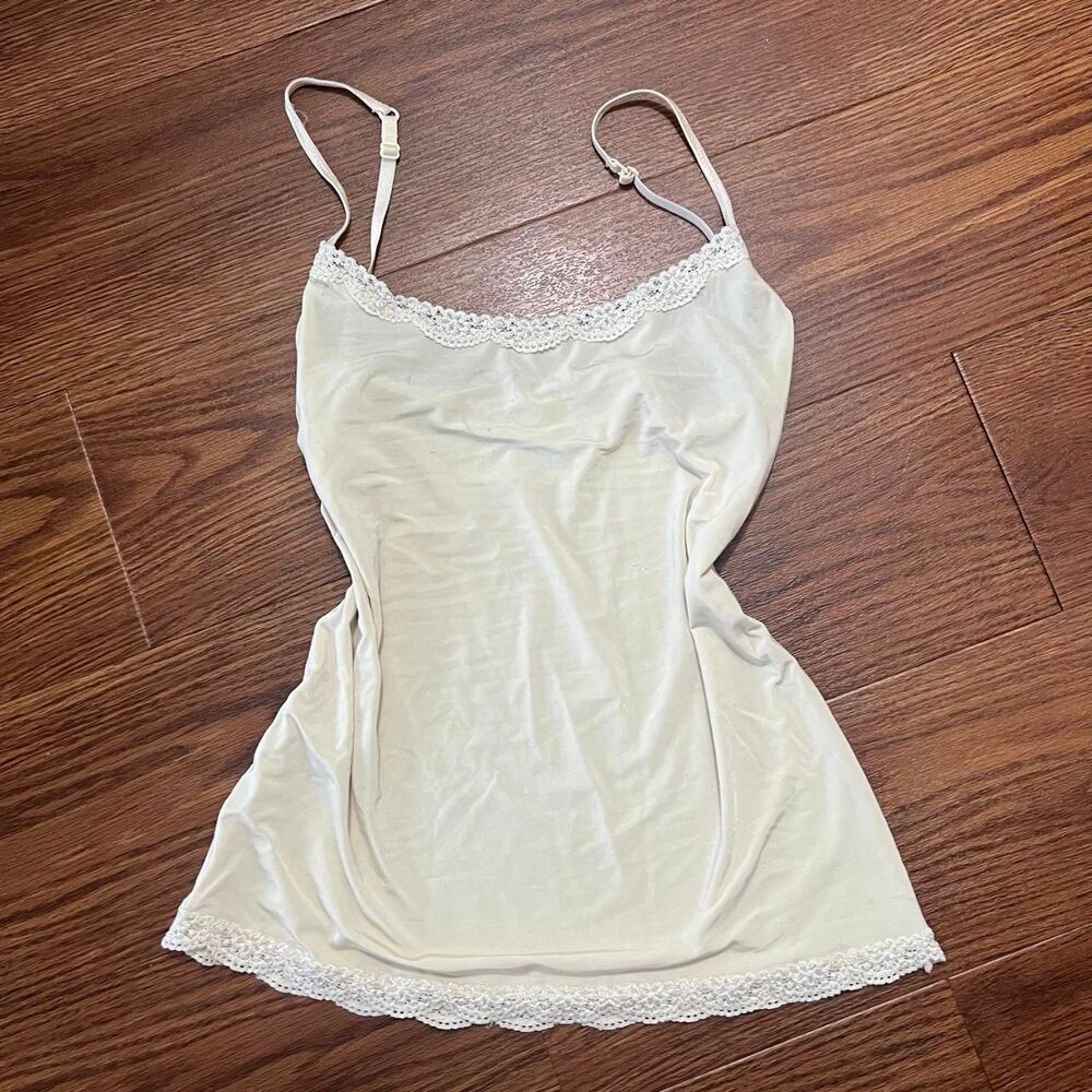 Unbranded Women's White and Cream Vest